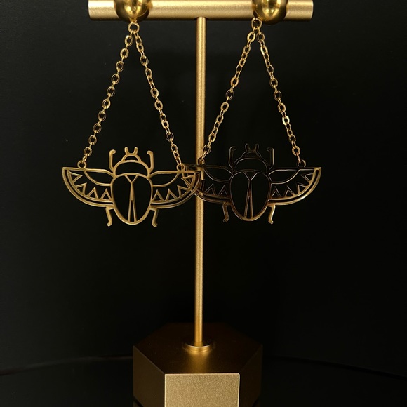 Ancient Egyptian Beetle Trendy Earrings - Egyptian Scarab Beetle Edgy Earrings - Picture 16 of 17